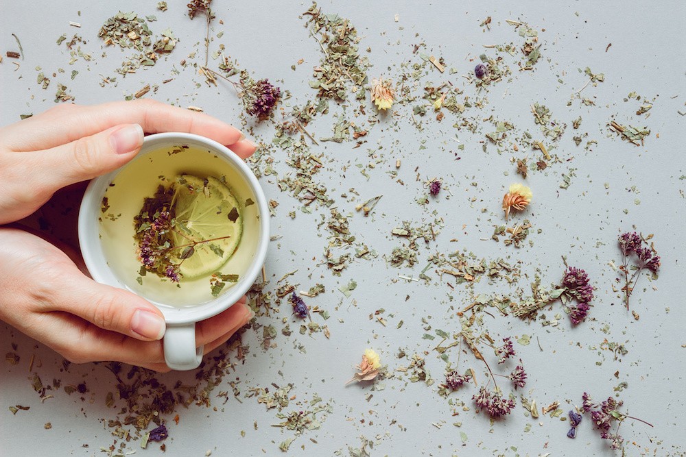 AdobeStock_tealeaves