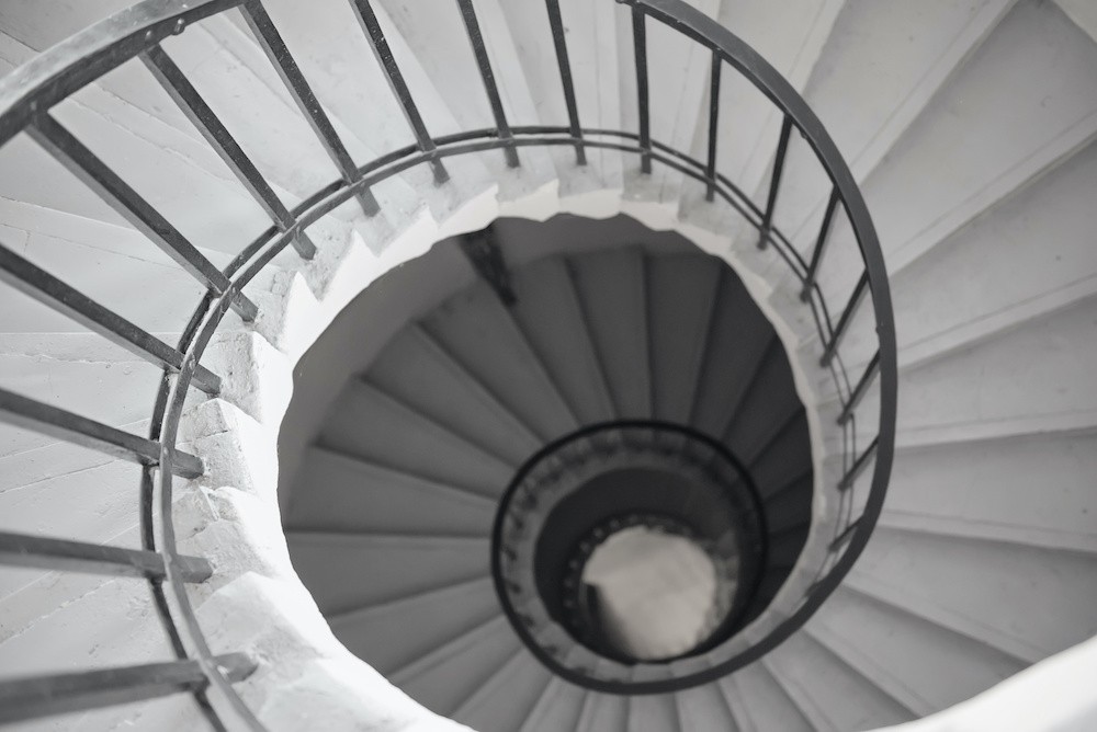 AdobeStock_spiralstaircase